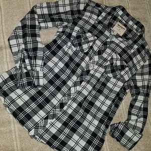 Arizona black/white plaid snap up flannel shirt M